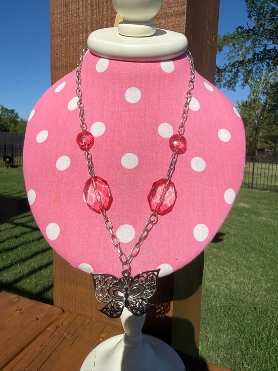 Jewelry - NWT Pink Butterfly Pendant Necklace Pink Stones Women Jewelry 22"